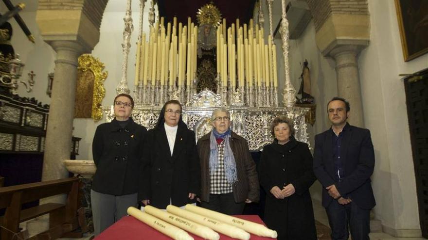 Cuatro simbólicos cirios alumbrarán a la Virgen del Dulce Nombre