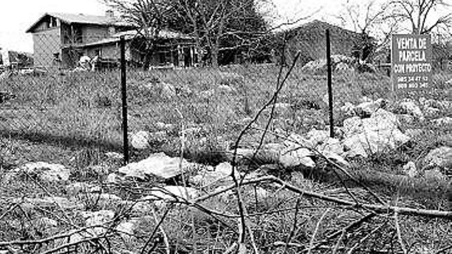 La única de las seis viviendas construidas en el terreno.