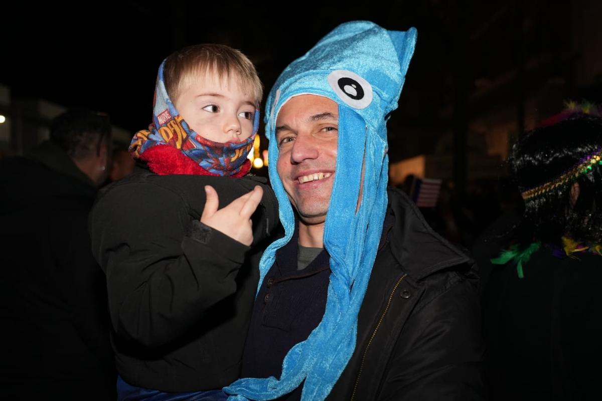 Galería: El viento no puede con el Carnaval en el Grau
