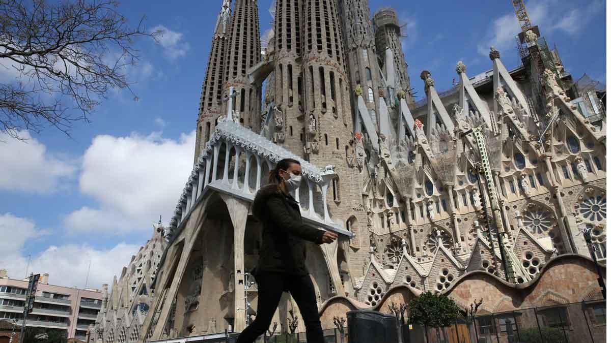 La Sagrada Familia reabrirá el 4 de julio por fases en "homenaje a Barcelona"