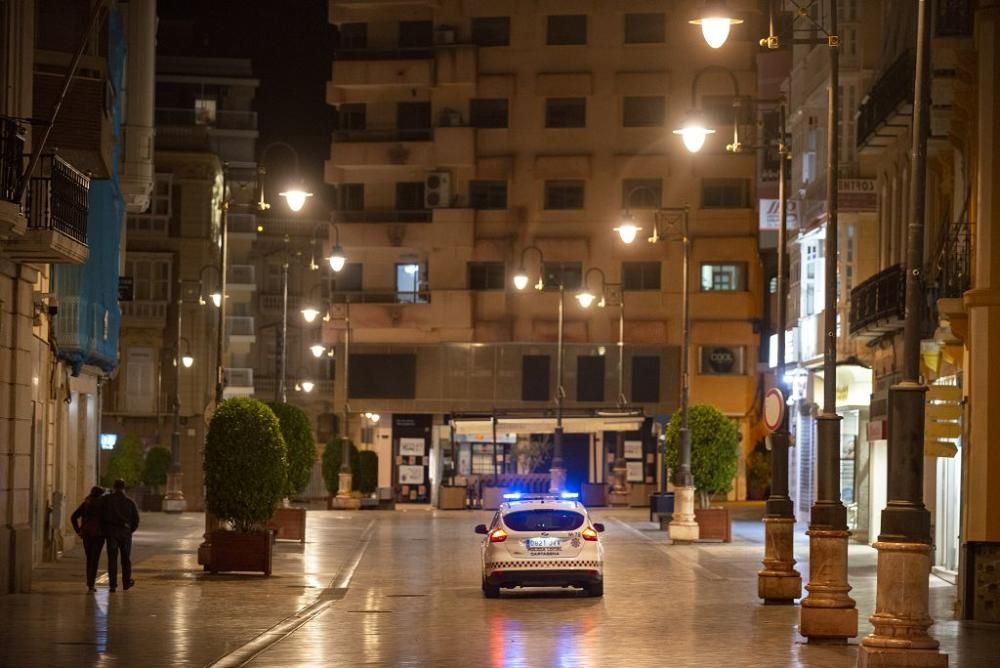 Primera noche con el toque de queda en Cartagena