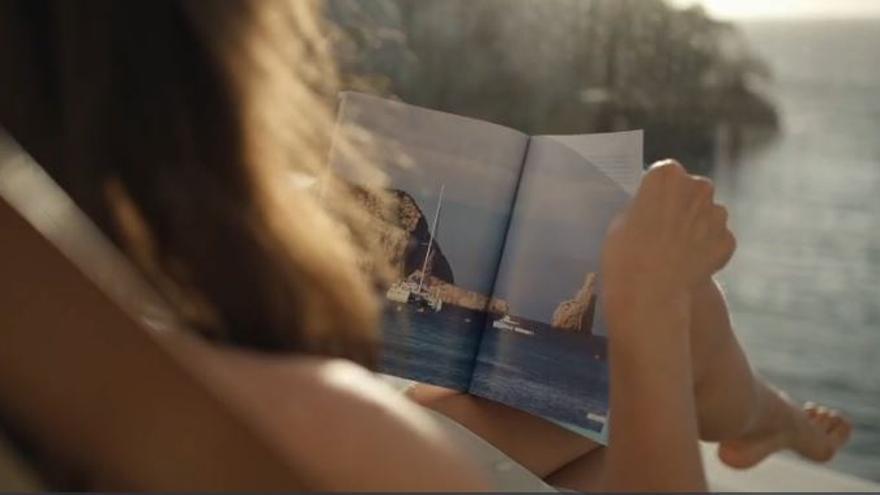Ibiza se cuela gratis en la promoción turística de un pueblo de Menorca