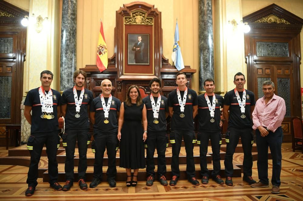 El equipo coruñés, integrado por 11 bomberos, fue el que más medallas logró de todos los participantes españoles.  El próximo octubre participarán en el Campeonato Europeo de subida de torre en Braga.