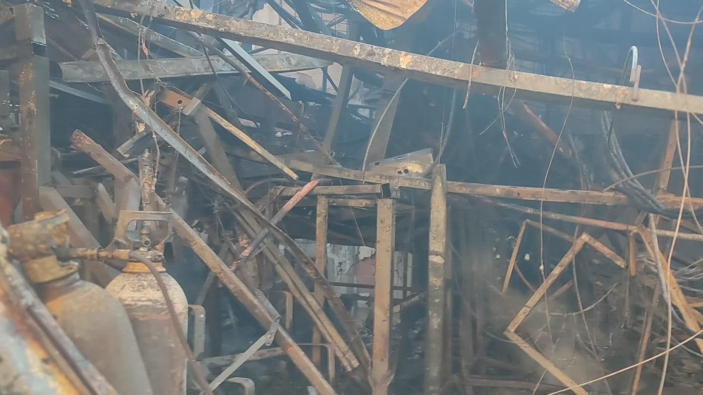 Este es el estado de una de las discotecas incendiadas en Murcia