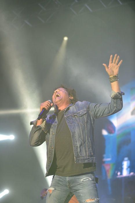 CONCIERTO CARLOS VIVES