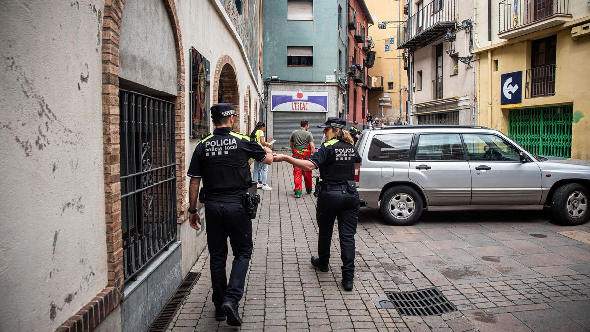 Agents de la Policia Local de Berga durant la Patum