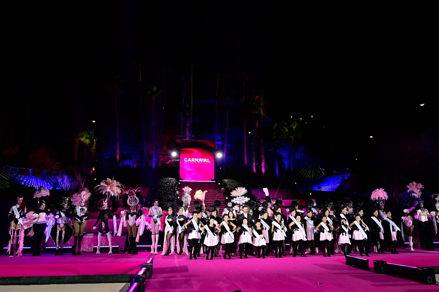 Gala de presentación los 54 aspirantes al Trono Infantil, Gran Dama, Reina Adulta y Drag Queen