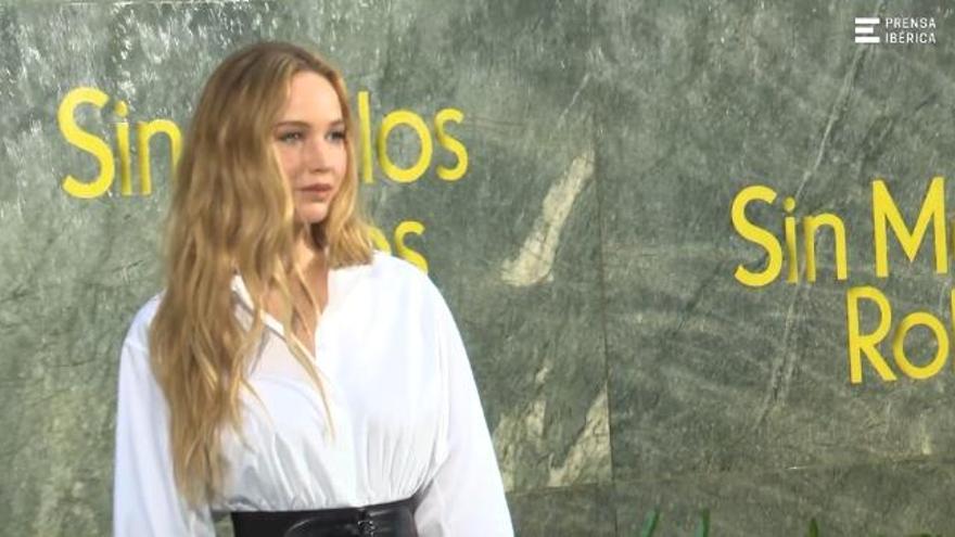 Jennifer Lawrence presume de elegancia en su visita a Madrid