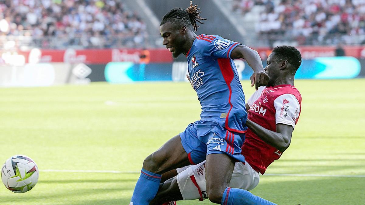 Imagen del choque entre el Lyon y el Reims