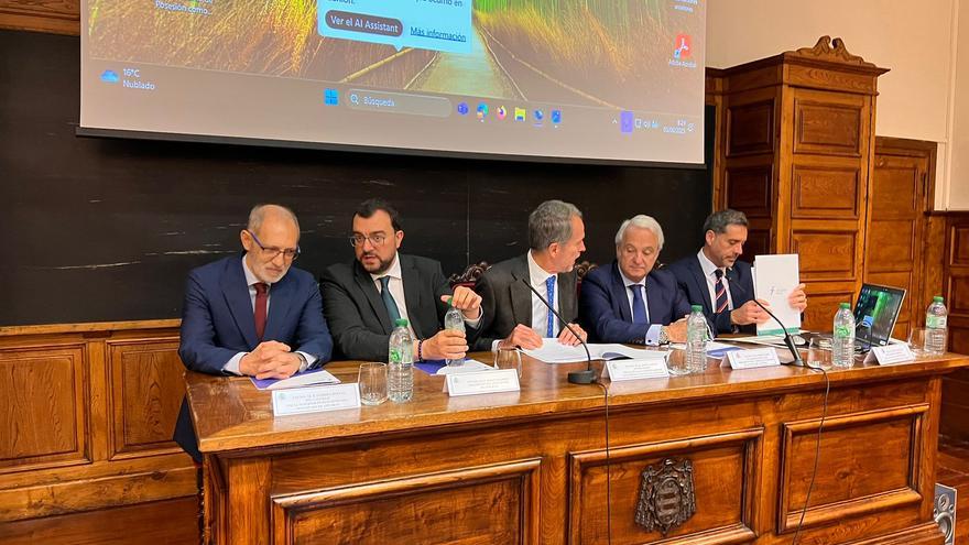Barbón, sobre el conflicto educativo: &quot;No son días fáciles&quot;