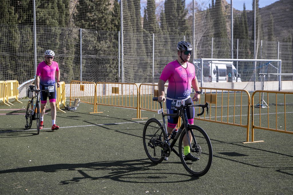 Duatlón en el campo de fútbol de Archena