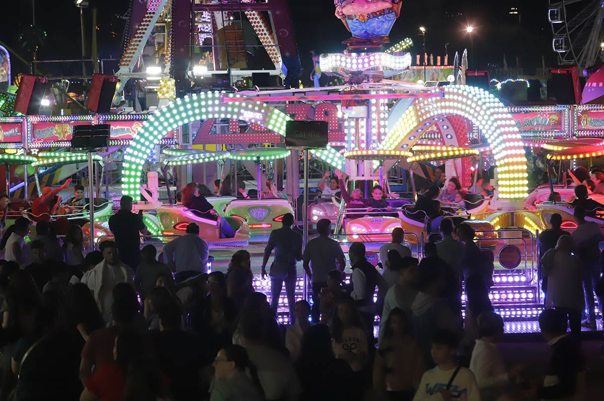 Fuegos y luz para el inicio de la Feria de Córdoba