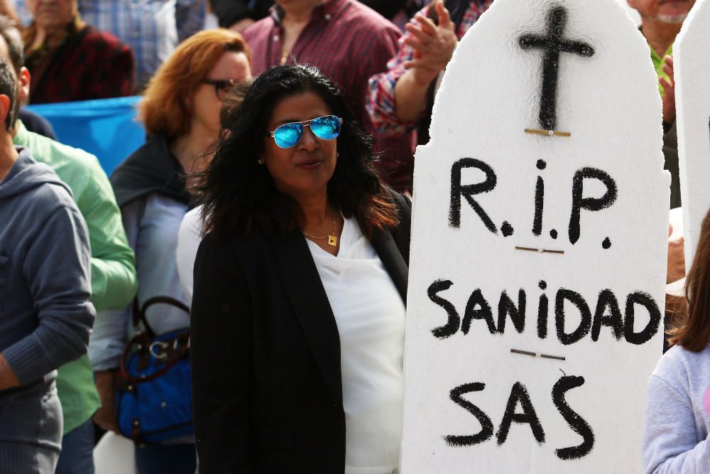 Manifestación por una sanidad "pública, digna y de calidad"