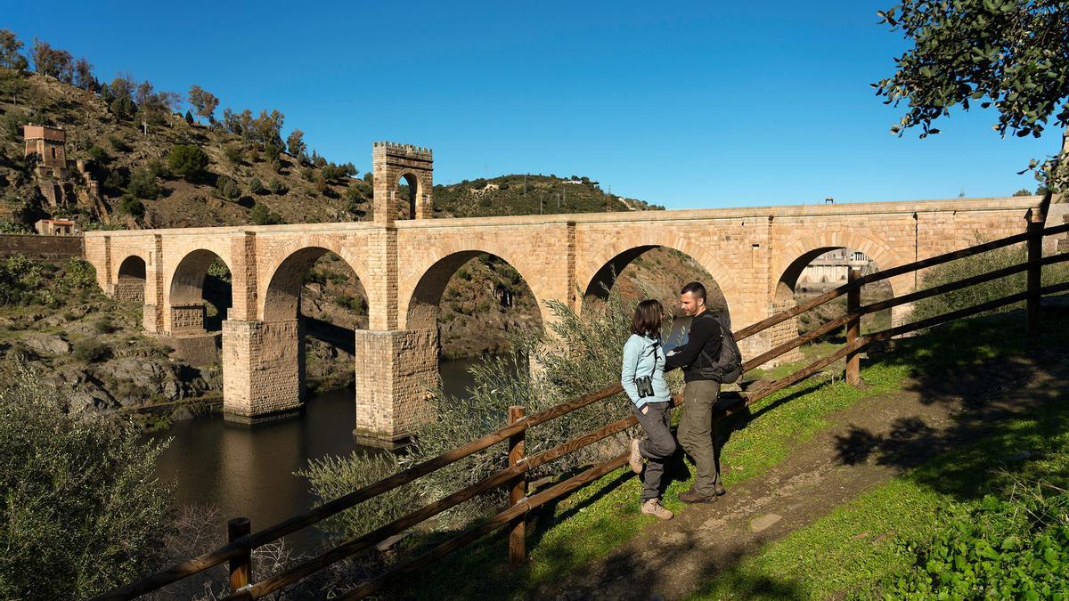 Senderismo en torno al puente romano de Alcántara.