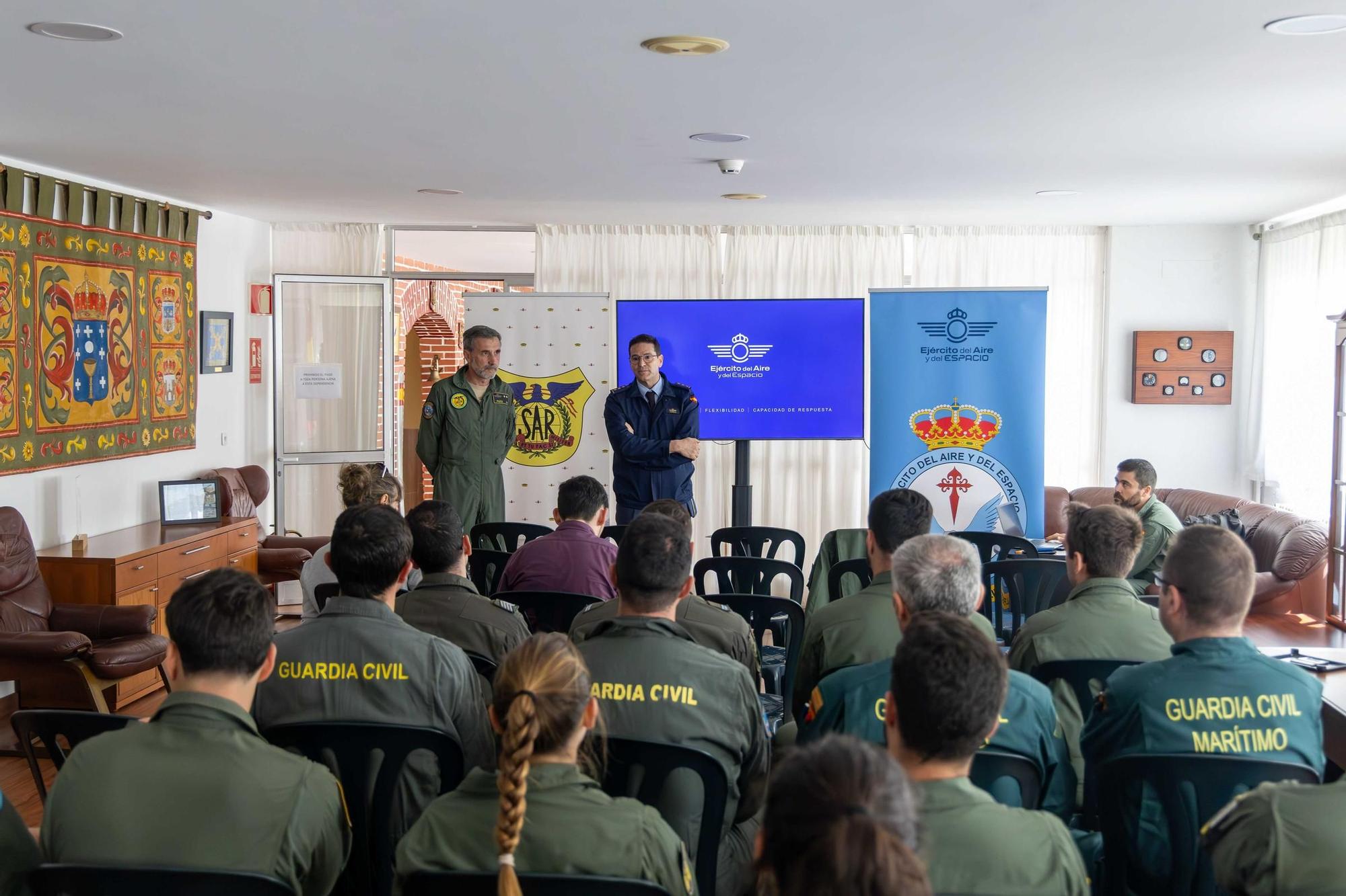 Aeródromo militar de Santiago. Visita a medios aéreos y terrestres en el marco del ejercicio Madrisar Samar 25