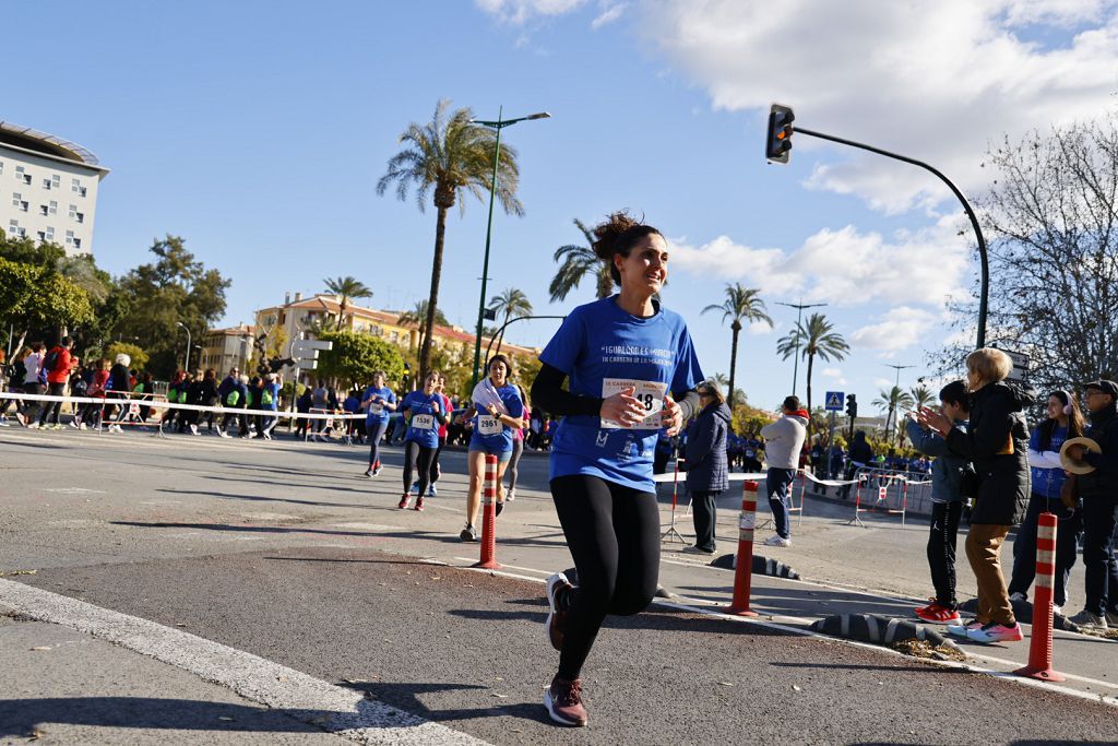 Imágenes del recorrido de la Carrera de la Mujer: avenida Pío Baroja y puente del Reina Sofía (I)