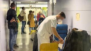 Las Urgencias del Hospital de Terrassa llenas de pacientes el pasado sábado.