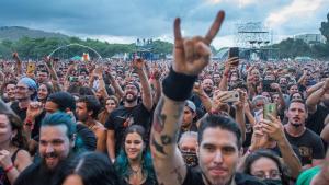 Ambiente y público en Can Zam durante el festival Rock Fest Barcelona en 2022