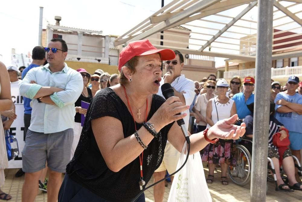 Protestas por el estado del Mar Menor en Los Nieto