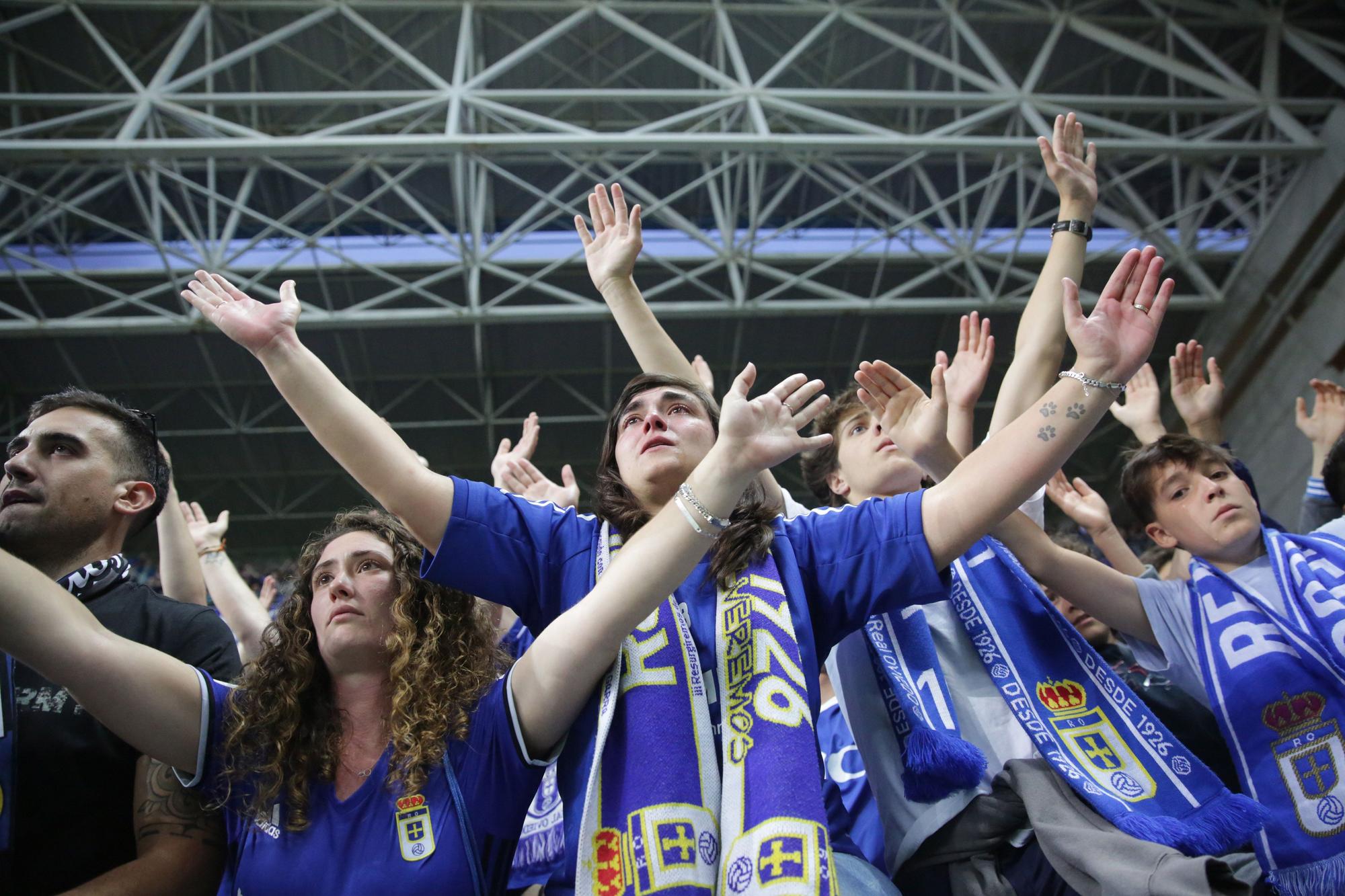 El partido del Oviedo ante el Ibiza, en imágenes