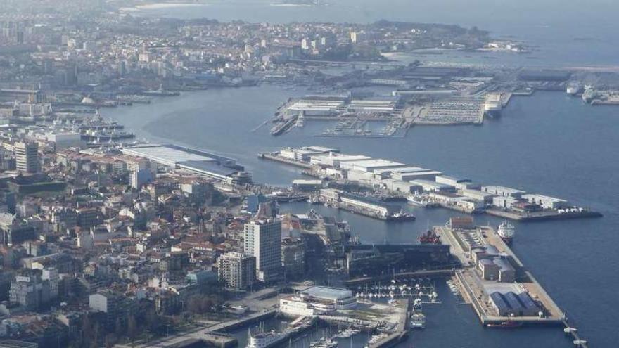 Vista aérea del Puerto de Vigo. // Ricardo Grobas