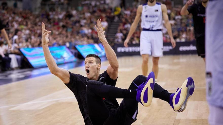 Luka Bozic, principal amenaza para el Unicaja de un Covirán Granada sin estrés