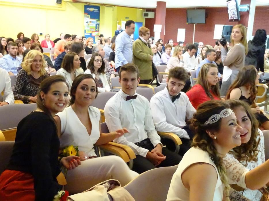 Ceremonias de graduación de Bachillerato en varios institutos de Avilés y Corvera