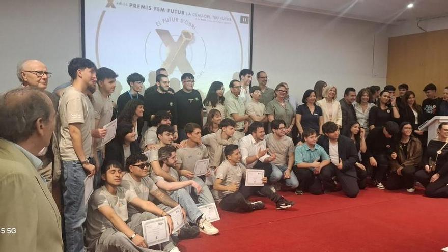 Dos estudiantes de Sagunt se imponen en Gandia en un premio autonómico de emprendimiento