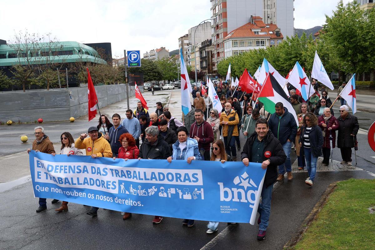 La marcha de la CIG partió de la Casa del Mar y continuó por la avenida de A Mariña.