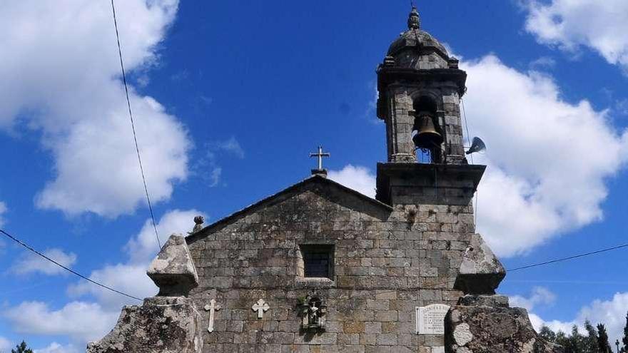 Iglesia de San Juan de la parroquia vilanovesa de Baión.  // Iñaki Abella