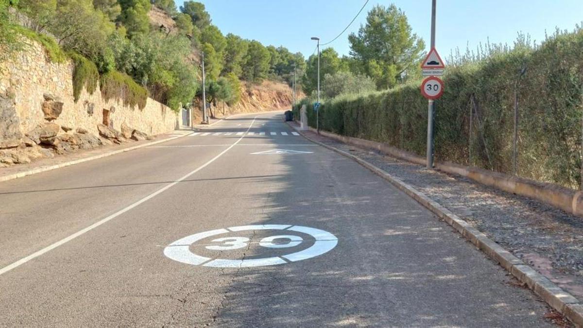 Calle Cresta del gallo en la urbanización Los Teatinos de Algezares