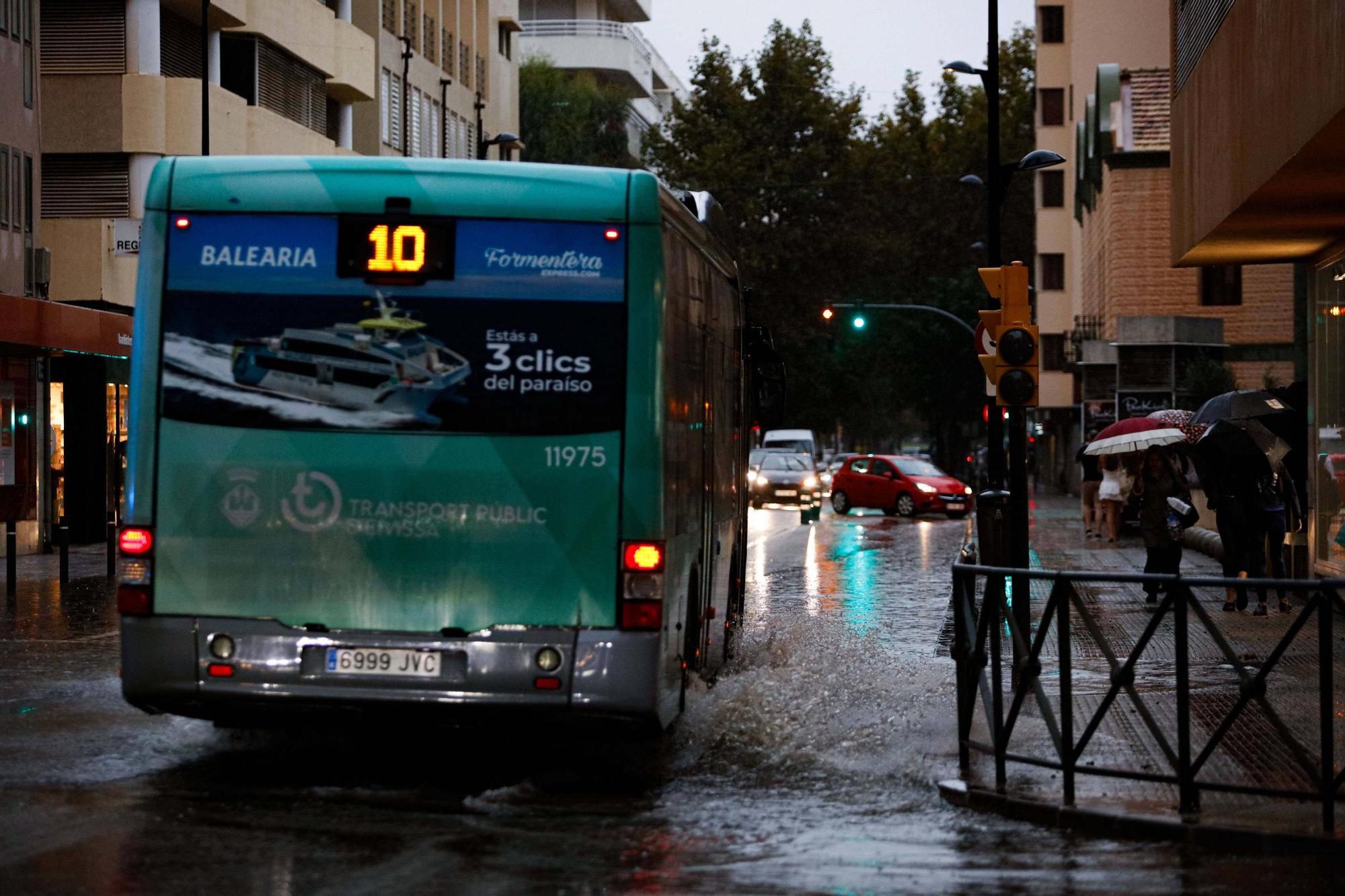 Todas las imágenes de la lluvia en Ibiza