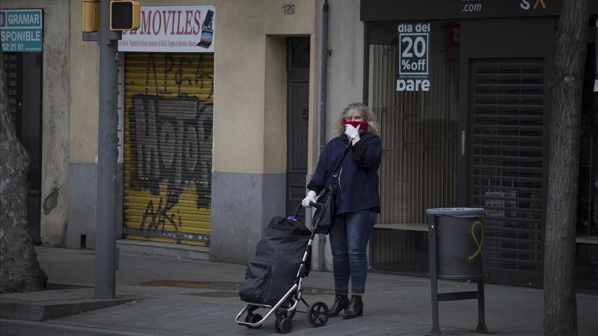  Locales comerciales cerrados en carrer Creu Coberta de Sants