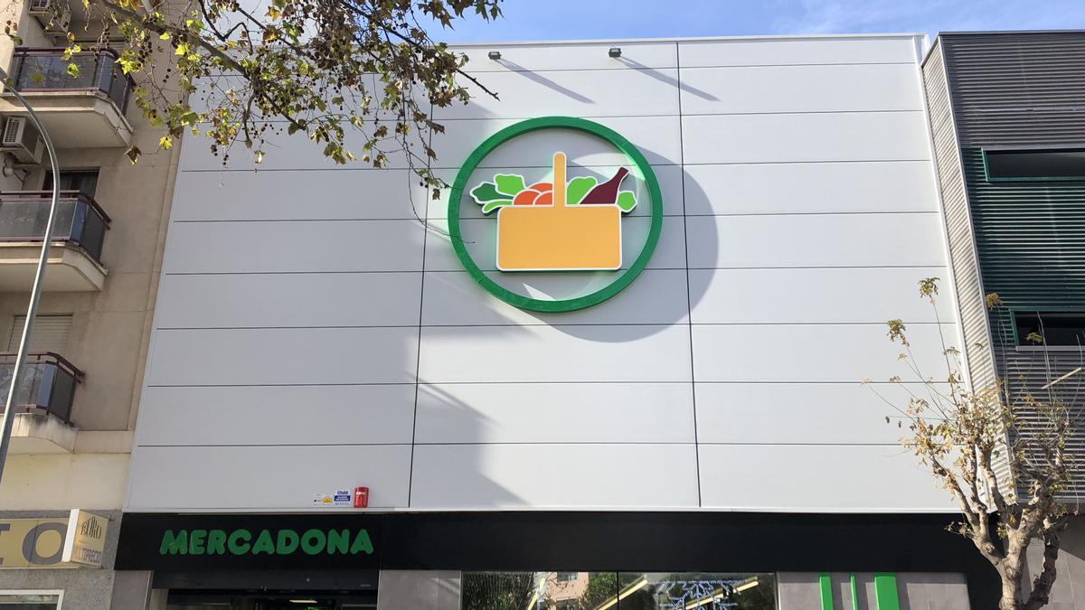 Fachada de una de las tiendas eficientes que la compañía de supermercados posee en la Comunitat Valenciana.