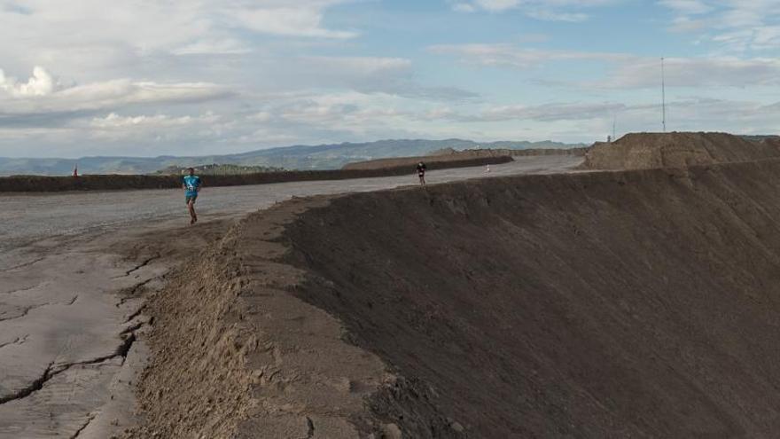 La Bell Race sallentina explora la muntanya de sal del Cogulló