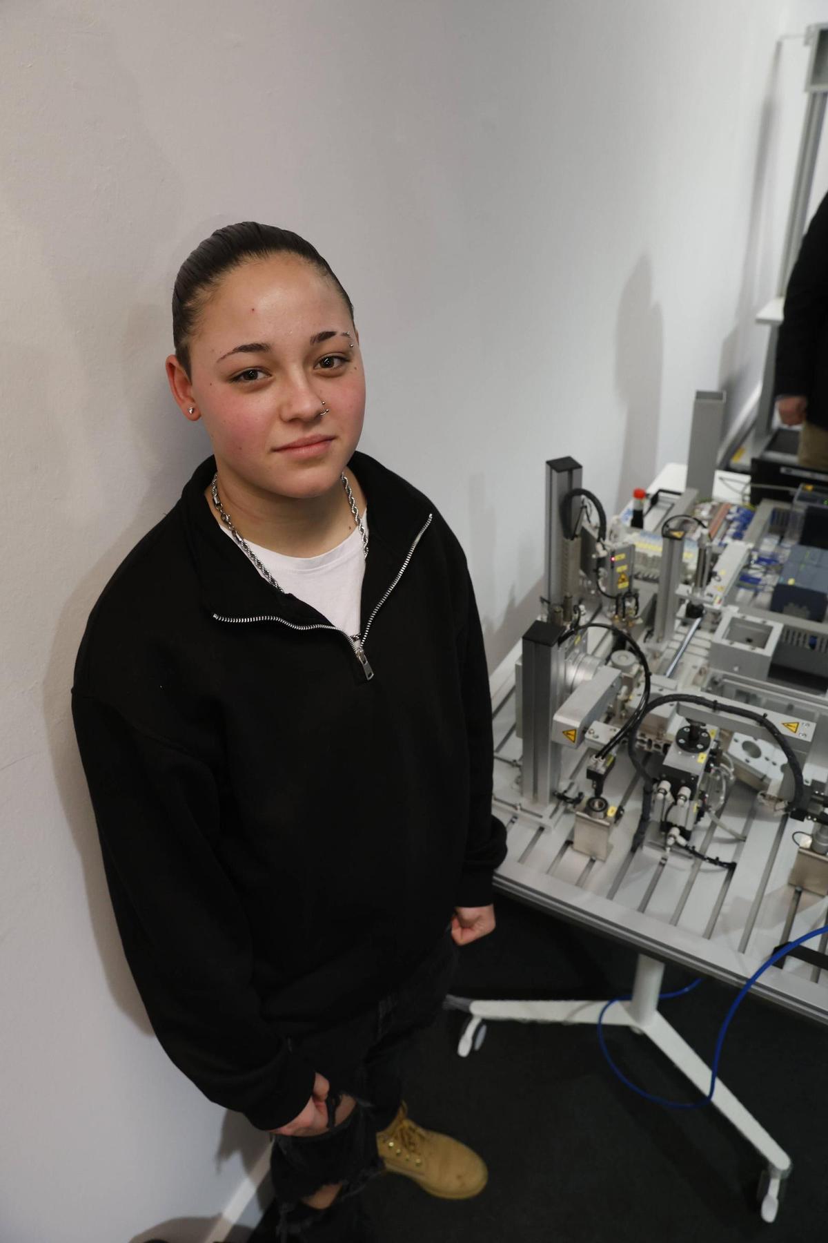 Sara González de Lena en la III Feria de FP del Caudal