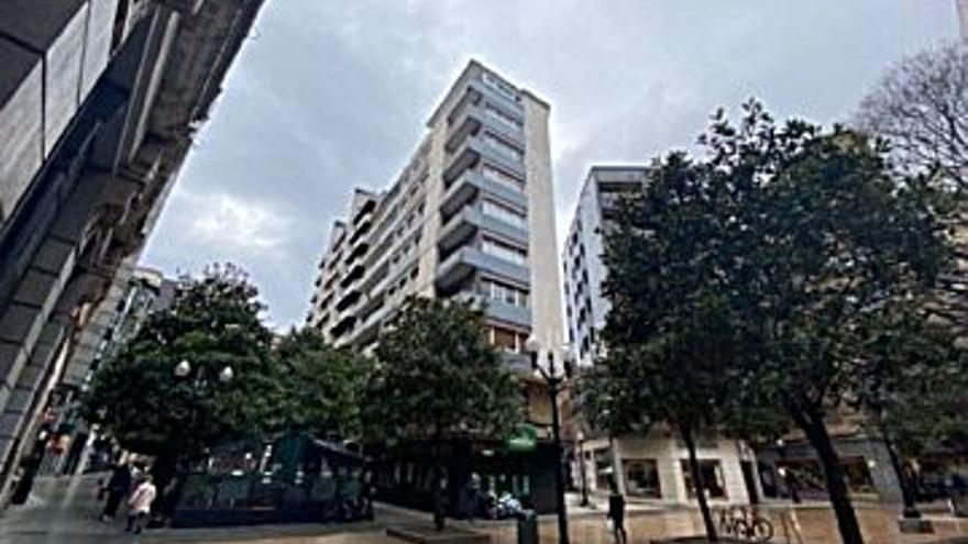 349.900 € Venta de piso en Gijón (centro) 123 m2, 3 habitaciones, 2 baños, 2.845 €/m2...