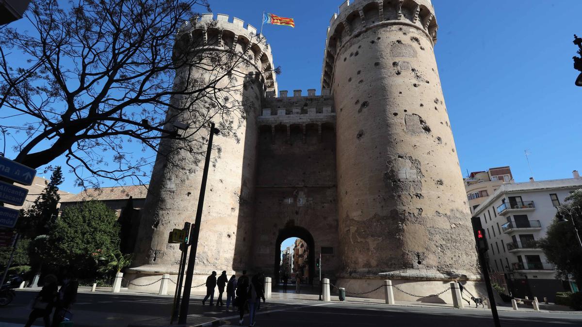 Las Torres de Quart, testigo del asedio francés a València, que obligó a que la Diputación de València se fundara en Alicante.