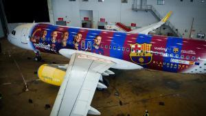 El avión de Barça femenino de Vueling.