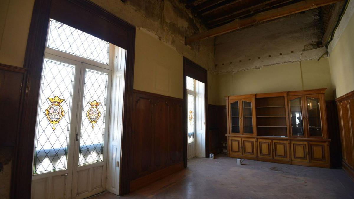 Una de las salas de la vieja Casa Consistorial de Pontevedra.   | // GUSTAVO SANTOS
