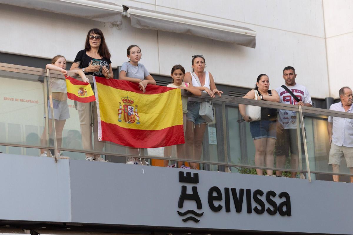 Todas las imágenes de la concentración en Ibiza en solidaridad con Ceuta Todas las imágenes de la concentración en Ibiza en solidaridad con Ceuta