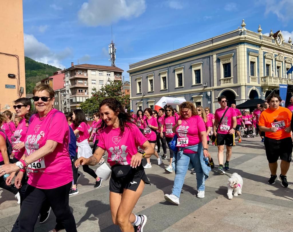 A la carrera en Laviana contra el cáncer