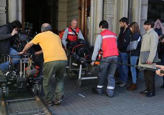 Borja Cobeaga rueda con Michelle Jenner y Hugo Silva en Barcelona
