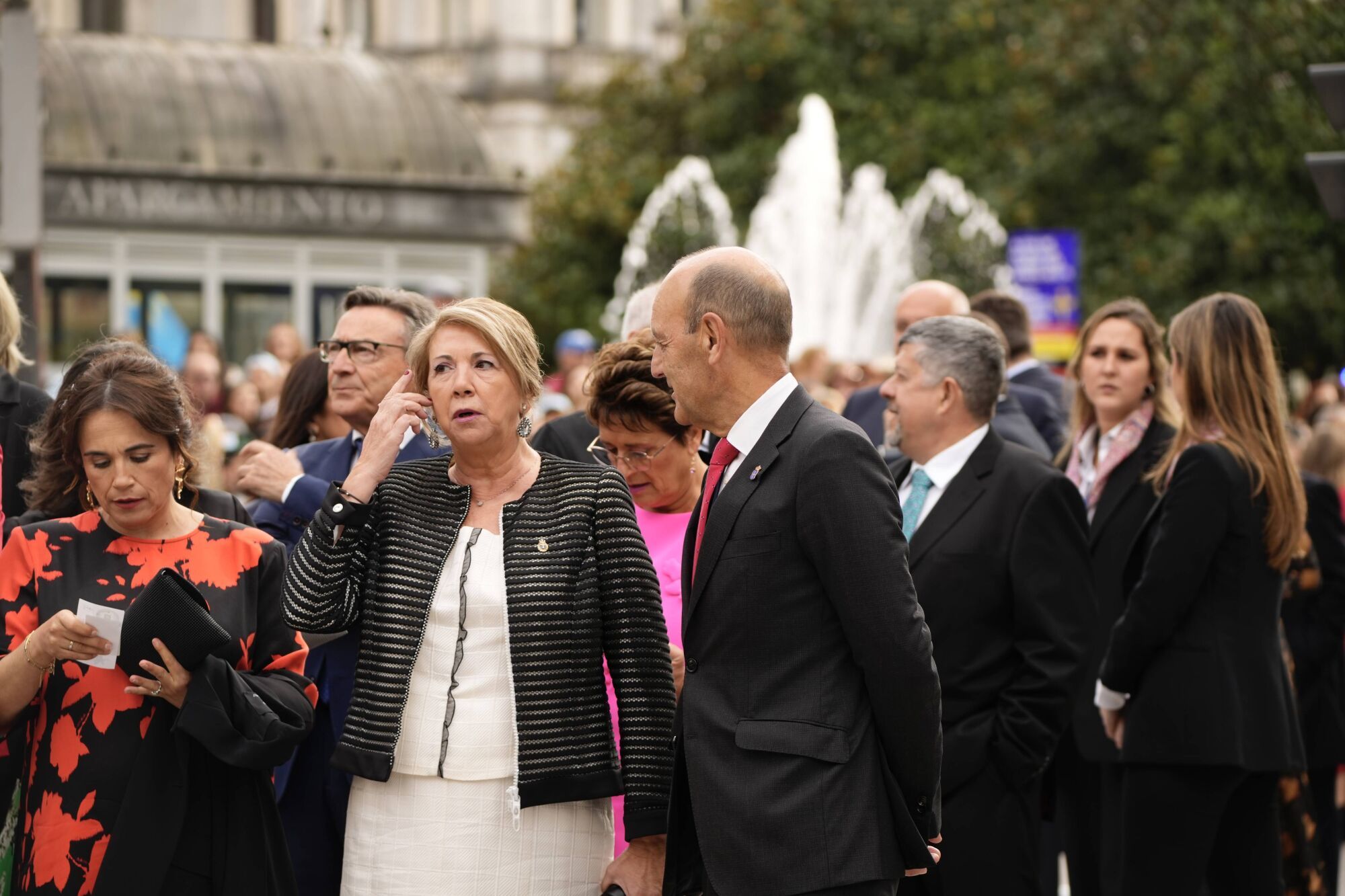 Así fue la llegada de los invitados a los premios "Princesa de Asturias" y su paso por la alfombra azul