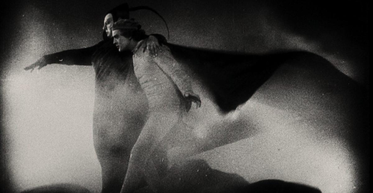 Una escena de ‘Fausto’ (1926), de Friedich Wilhelm Murnau.  |