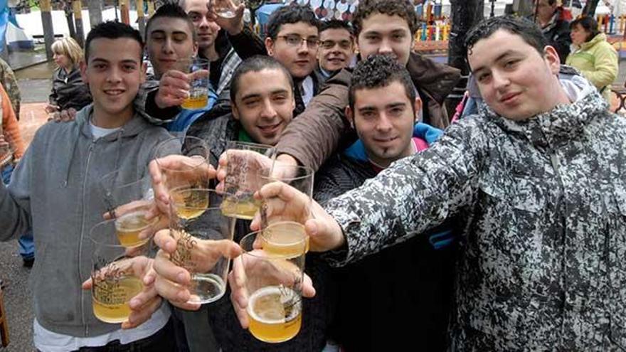 Un grupo de amigos, en las jornadas del pasado año.