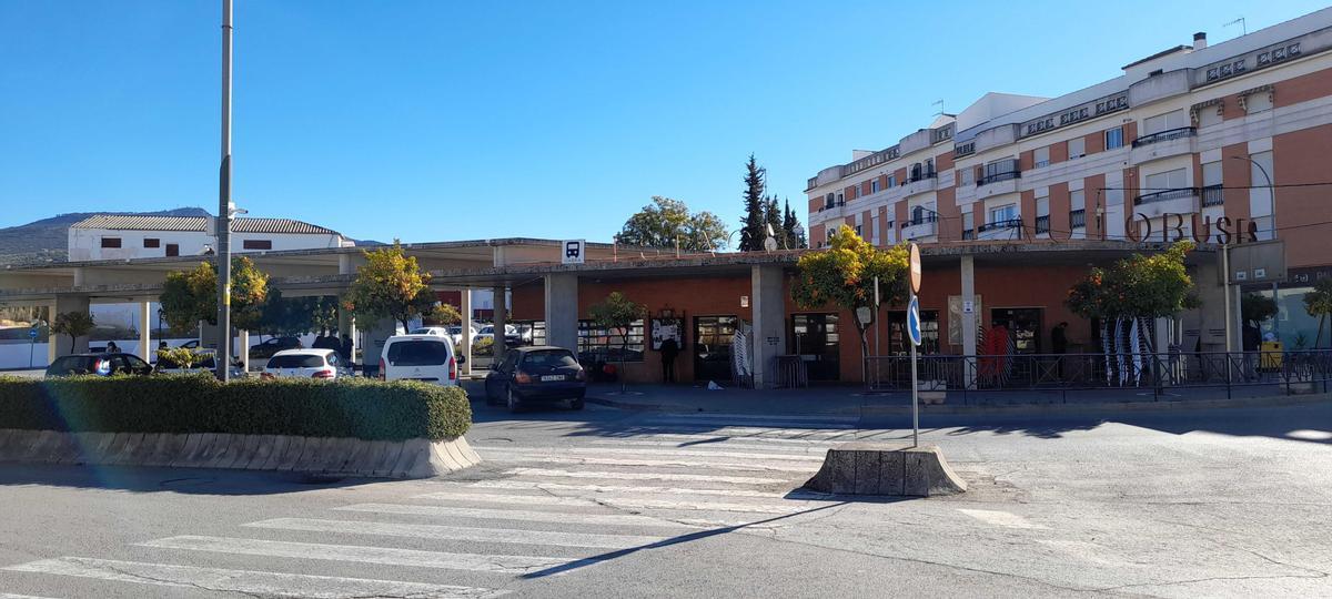 Estado actual de la estación de autobuses de Cabra.