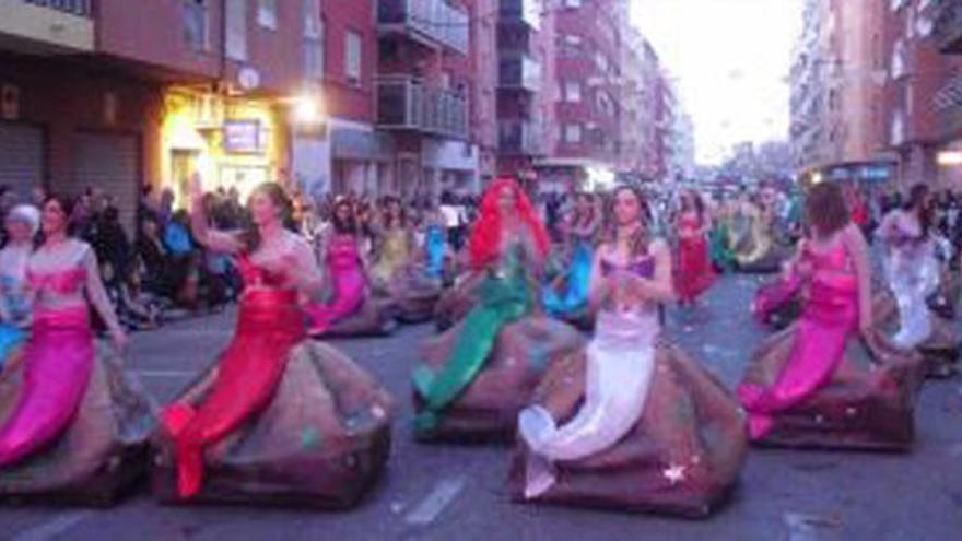 La policía realizará controles de alcoholemia a conductores de carrozas en la cabalgata de Alzira