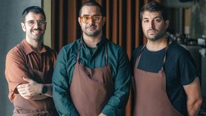 Carlos Henriques,  Luka Balac y Albert Franch, los tres socios del restaurante Nolla.