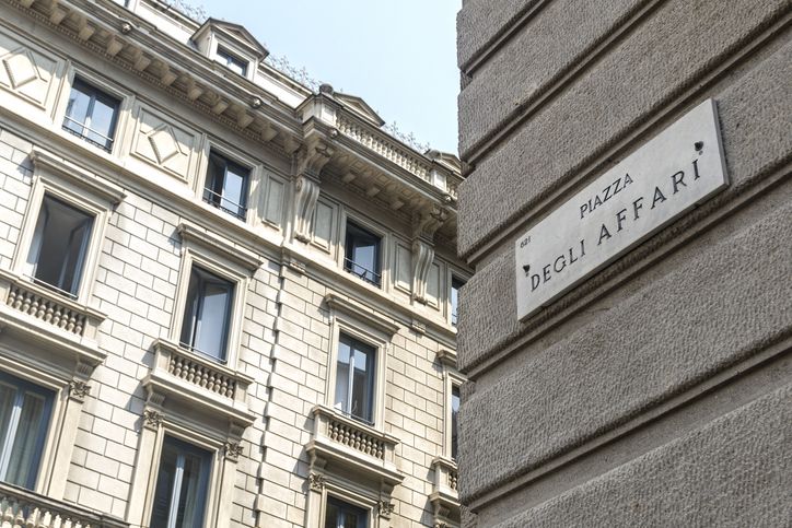 Bienvenidos a la plaza más maleducada de Milán.